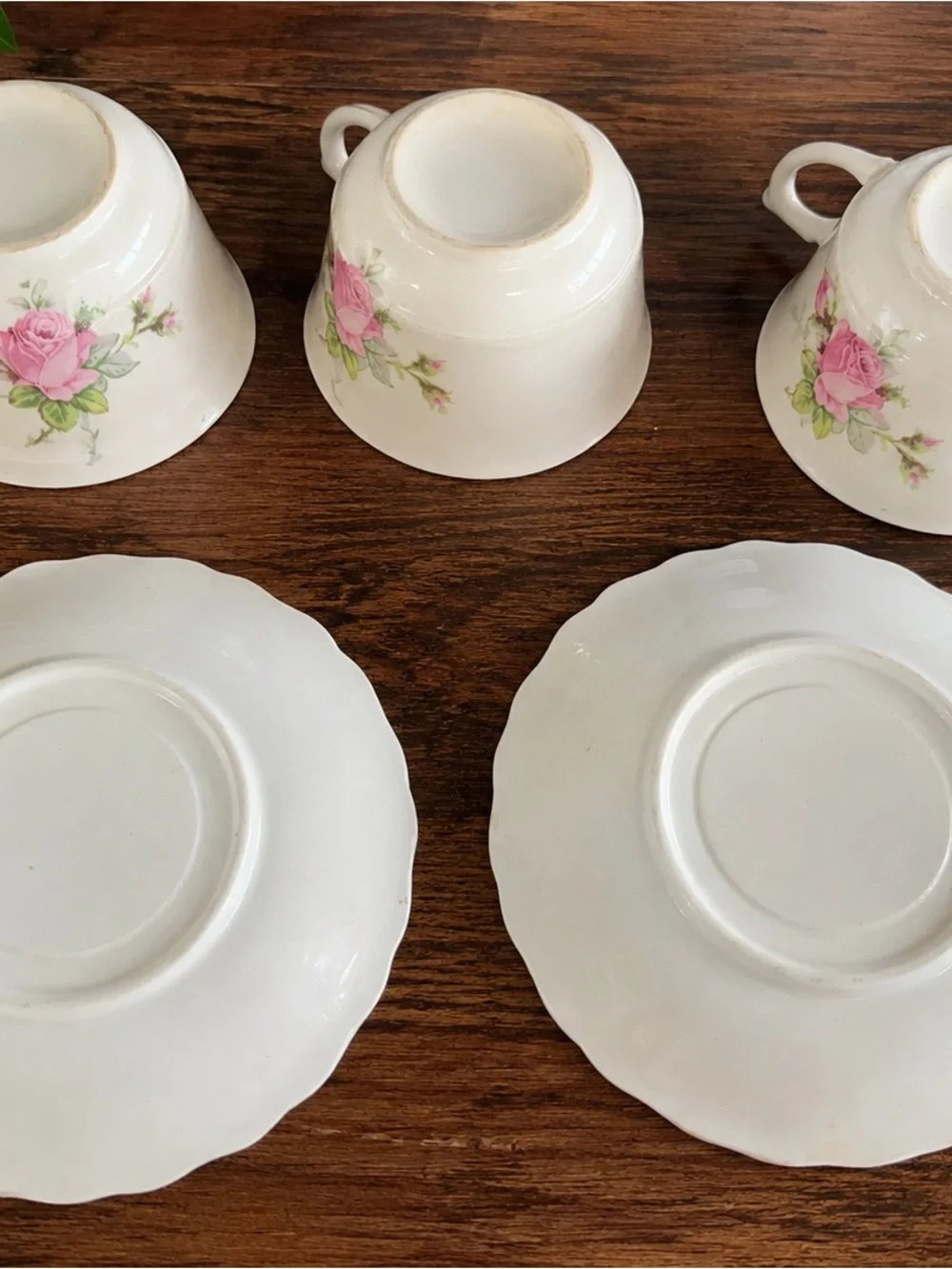 Vintage Pink Rose Tea Cups & Saucers 5 Piece Set Gold Trim Unmarked